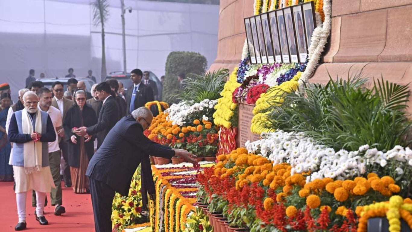 On the anniversary of the 2001 Parliament attack, President and PM Modi lead tributes to fallen heroes