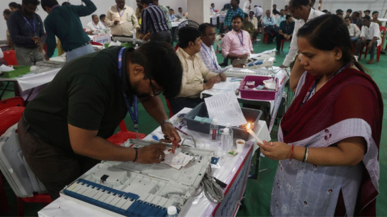 Mumbai civic polls 2026 see crowded contest with over 1,700 candidates in fray